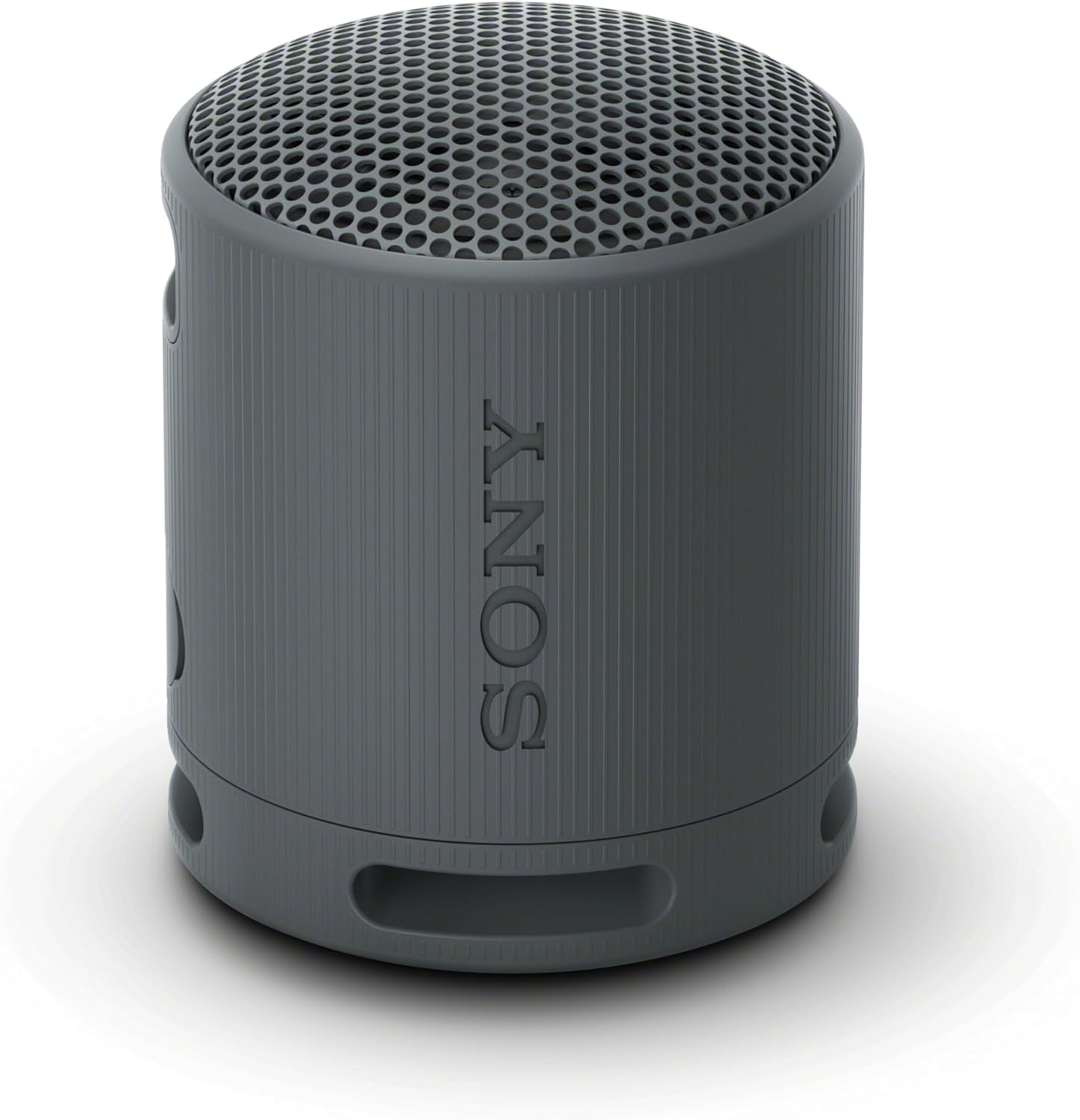 Sony SRS-XB100 Altavoz de viaje inalámbrico Bluetooth portátil, ligero, supercompacto, duradero, IP67, impermeable y a prueba de polvo, batería de 16 horas, correa versátil y llamadas manos libres